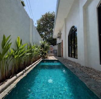 Dumaguete Villa | Converted Chapel Villa with Pool & Arcade in Dumaguete