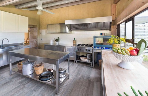 Caltagirone Villa | Converted farmhouse, nestled in nature, with pool
