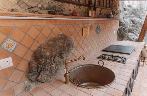Randazzo Bed & Breakfast | CONVIVIUM - Suites Apartments