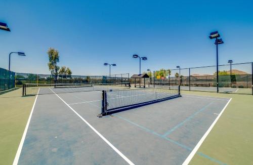 San Tan Valley House | Cookout Ready! San Tan Valley Gem w/Resort Perks