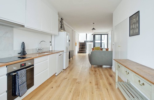 North Kensington Apartment | Cool North Kensington apartment close to Notting Hill!