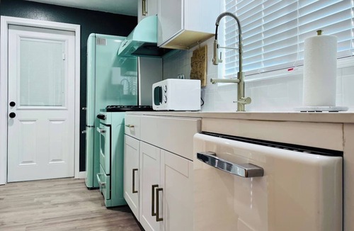 Pinetop-Lakeside Cabin | Cool Retro White Mountain Cabin