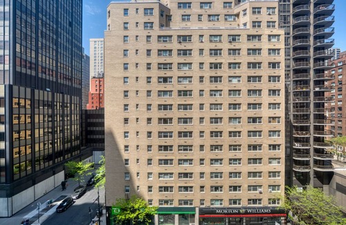Sutton Place Apartment | Cool Sutton Place Studio w/Doorman & Gym, nr Sutton Park, by Blueground