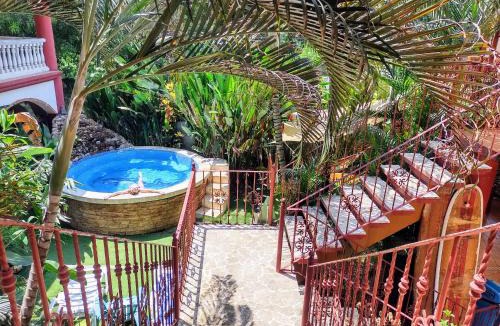 Dominical Hostel | Cool Vibes Beach Hostel