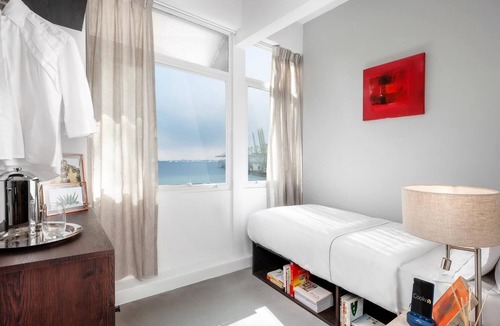 Queenstown Hotel | Cooliv Waterfront