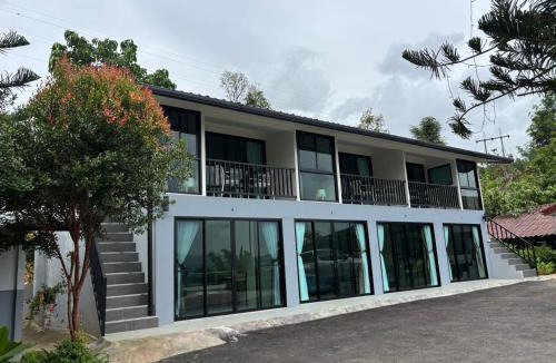 Chiang Rai Province Hotel | Cooper House Cafe And Farms