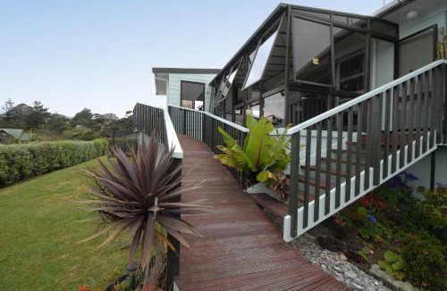 Coopers Beach House | Coopers Beach home with stunning views