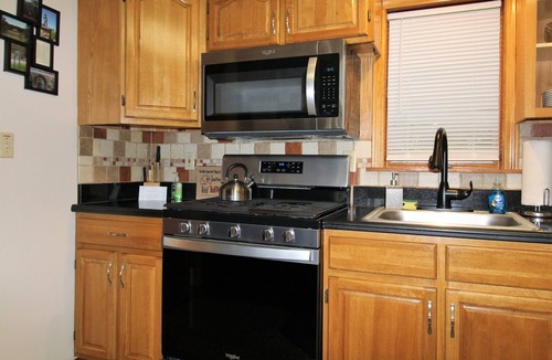 Oneonta House | Cooperstown Baseball Rentals - Church Street House