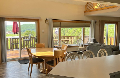 Fly Creek House | Cooperstown Mountain View Manor 5 minutes to Dream Park 2 minutes Hall of Fame