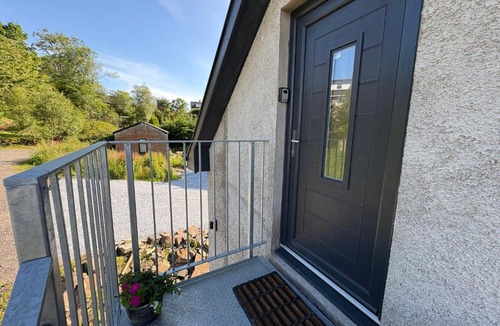 Connel Apartment | Coorie-Tigh