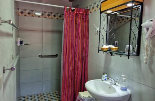 Ancash Region Bed & Breakfast | Copacabaña Lodge