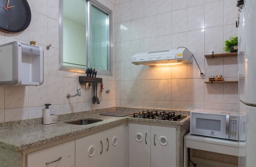 Copacabana Apartment | Copacabana Refuge Near the Beach | I801