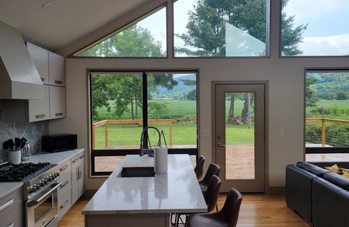 Town of Copake House | Copake, NY Mountainview Retreat w/Fireplace Near Catamount Ski & Wineries