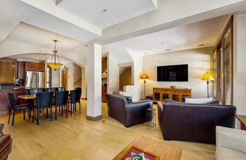 Copper Mountain Village House | Copper Peak Retreat