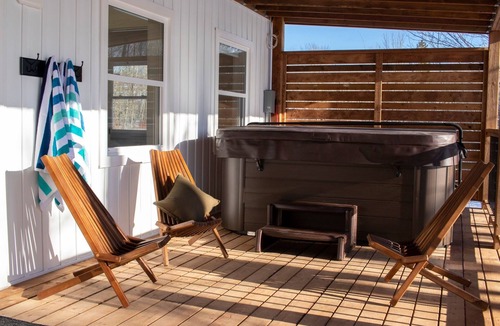 Springfield Cottage | Copper Shore - McConnell