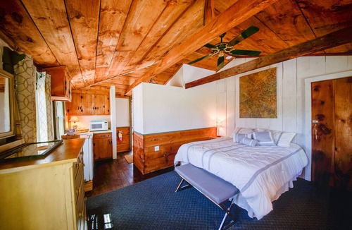 Wellfleet Hotel | Copper Swan
