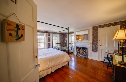 Wellfleet Hotel | Copper Swan