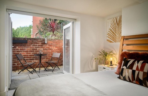 Doncaster Apartment | Coppergate Mews Doncaster 2-bed with private patio