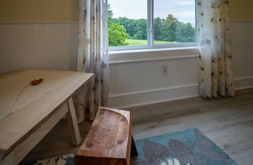 Cambra Apartment | Coppersmith Cottage Above Art Studio Two Guests