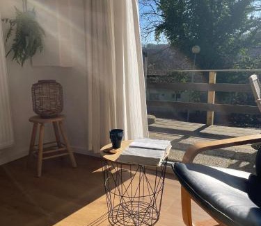 Waulsort House | Coquelicot