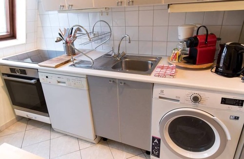 Faubourg Saint-Germain Apartment | Coquelicot | Delightful 1 Bedroom Apt near Eiffel Tower