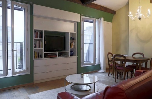 Faubourg Saint-Germain Apartment | Coquelicot | Delightful 1 Bedroom Apt near Eiffel Tower