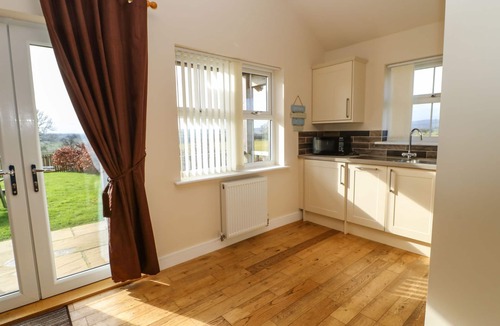 Morpeth Cottage | COQUET, pet friendly, with a garden in Longframlington