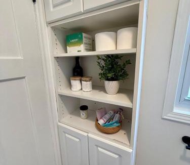 Niagara Falls House | Cora Stay