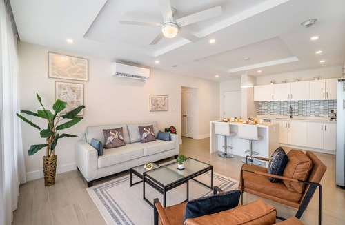 Little Battaleys Condo | Coral Beach 202 2 Bedroom Condo
