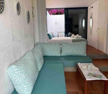 Barbati House | Coral Blue