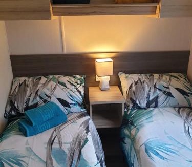 Rockcliffe Ski Chalet | Coral Cabin
