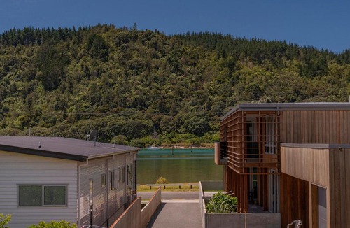 Whangamata House | Coral Castle - Whangamata Holiday Home