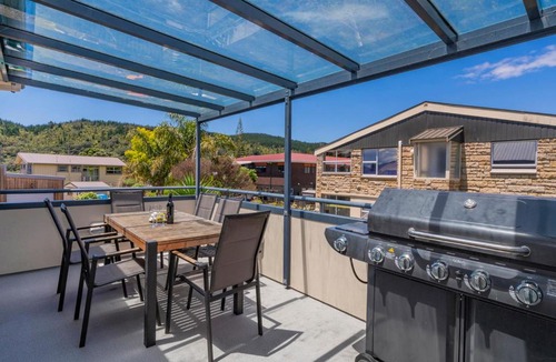 Whangamata House | Coral Castle - Whangamata Holiday Home