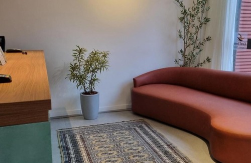 Menino Deus Hotel | Coral Express próximo a UFRGS, Cais Mauá e Bar Opinião