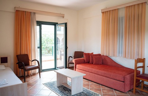 Perdika Apartment | Coralli Hotel