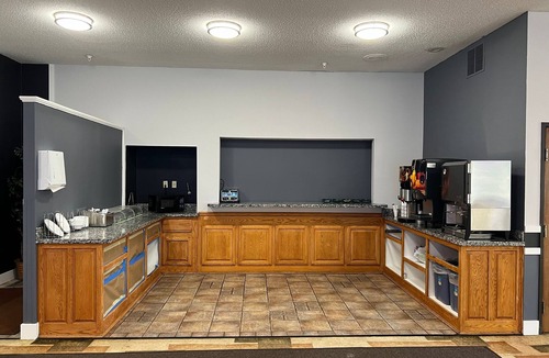 Eagan Hotel | Coratel Inn and Suites By Jasper Eagan - Standard 1 King Bed Non Smoking