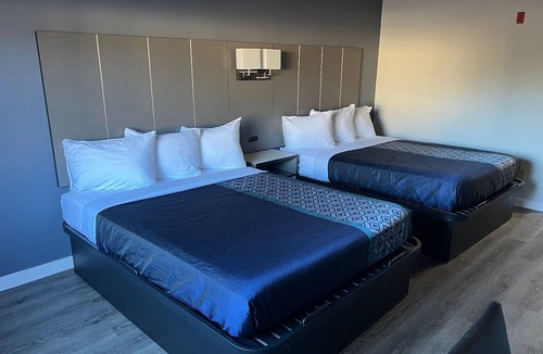 Eagan Hotel | Coratel Inn & Suites by Jasper Eagan - 2 Queen Bed Non Smoking