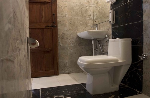 Lansdowne House | Corbett Riviera