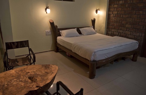 Lansdowne House | Corbett Riviera