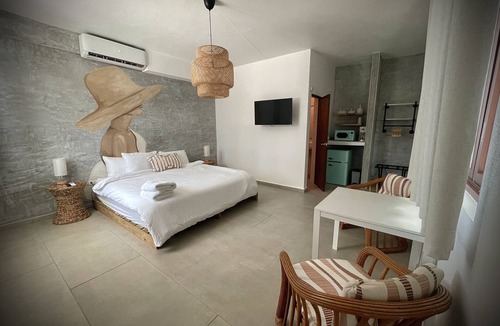 Stella Hotel | Corcega Beachfront Suites