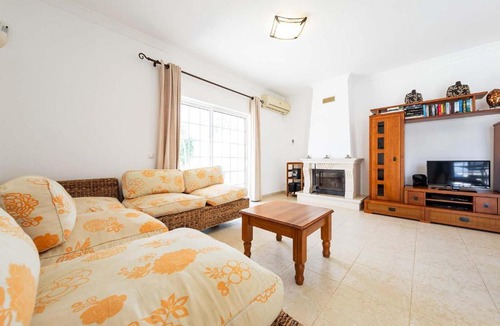 Guia Villa | Cordyline