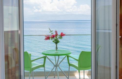 Benitses Hotel | Corfu Maris