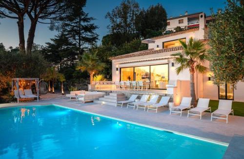 Cannes La Bocca Apartment | Corgona Villa