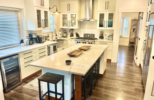 West Side House | Corkscrew Willow Estate - 2010 Olympic Award Winning and Vancouver's Top Rated!