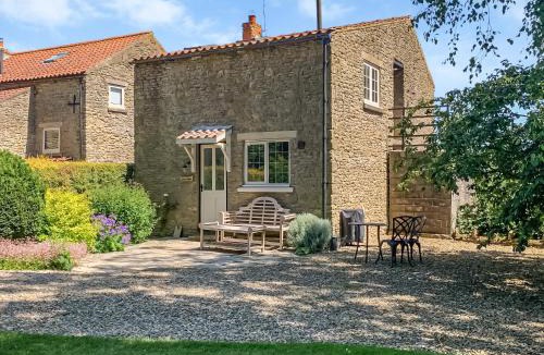 Potter Brompton House | Corn Stook - 16867