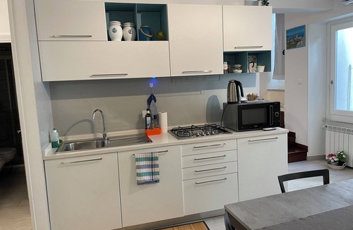 Vernazza Apartment | CORNABRUGIA: Modern Open Space with Private Patio - AC & 2' to Beach