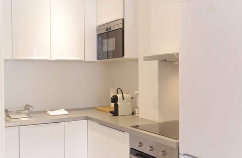 Grand Parc-Paul Doumer Apartment | Cornac - Apartment 72m2, with high ceilings and located on the 2nd floor