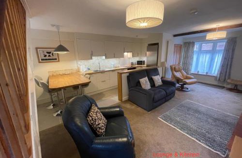 Bewdley House | Corner Cottage