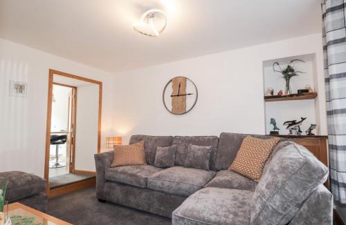 Buckie House | Corner Cottage