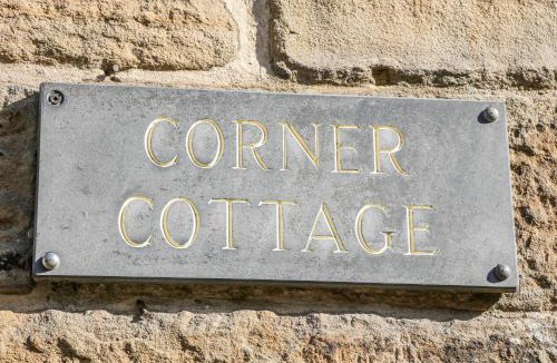 Tideswell House | Corner Cottage